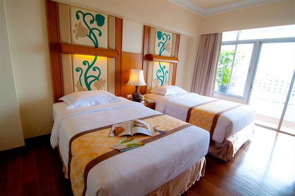 โกลเด้นบีชโฮเทล พัทยา 3* Pattaya