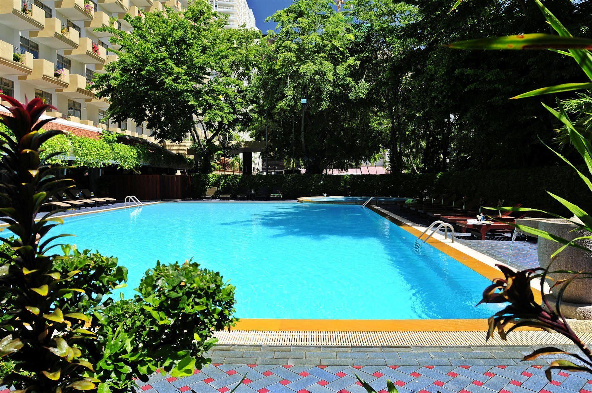 โกลเด้นบีชโฮเทล พัทยา โรงแรม Pattaya